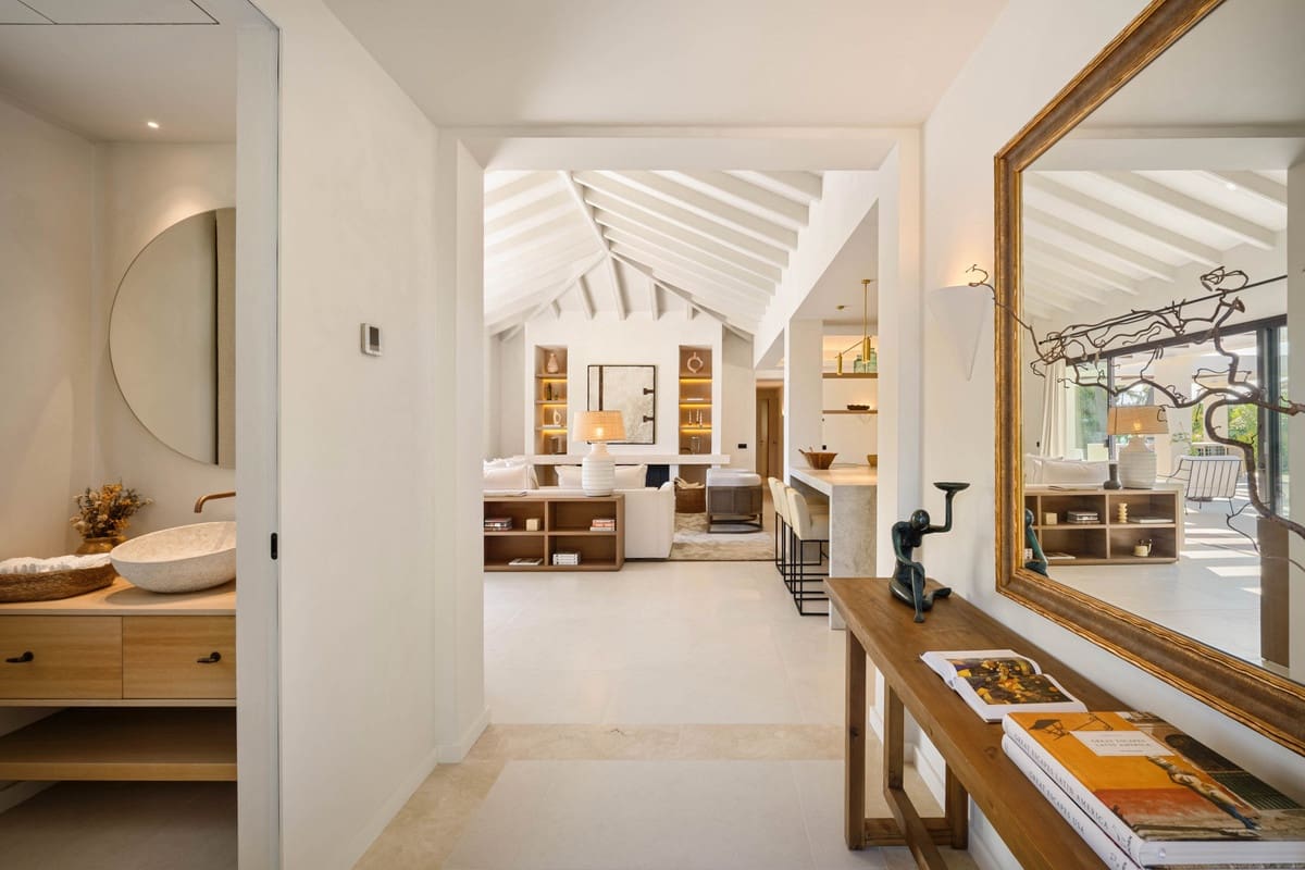 4 sypialnia Willa na sprzedaż w Nueva Andalucia z basenem - 4 350 000 € (Ref: 9344488)