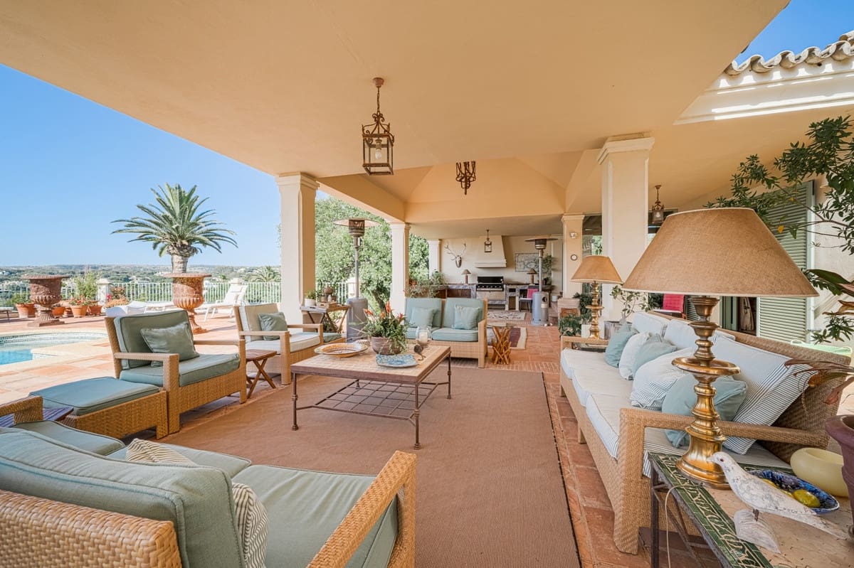 9 soverom Villa til salgs i Sotogrande med svømmebasseng - € 3 600 000 (Ref: 9344490)