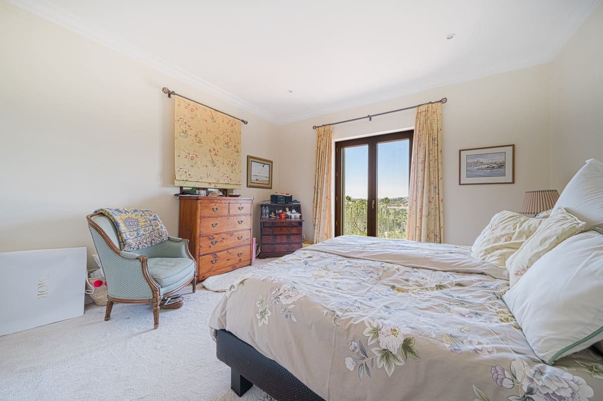 9 soverom Villa til salgs i Sotogrande med svømmebasseng - € 3 600 000 (Ref: 9344490)