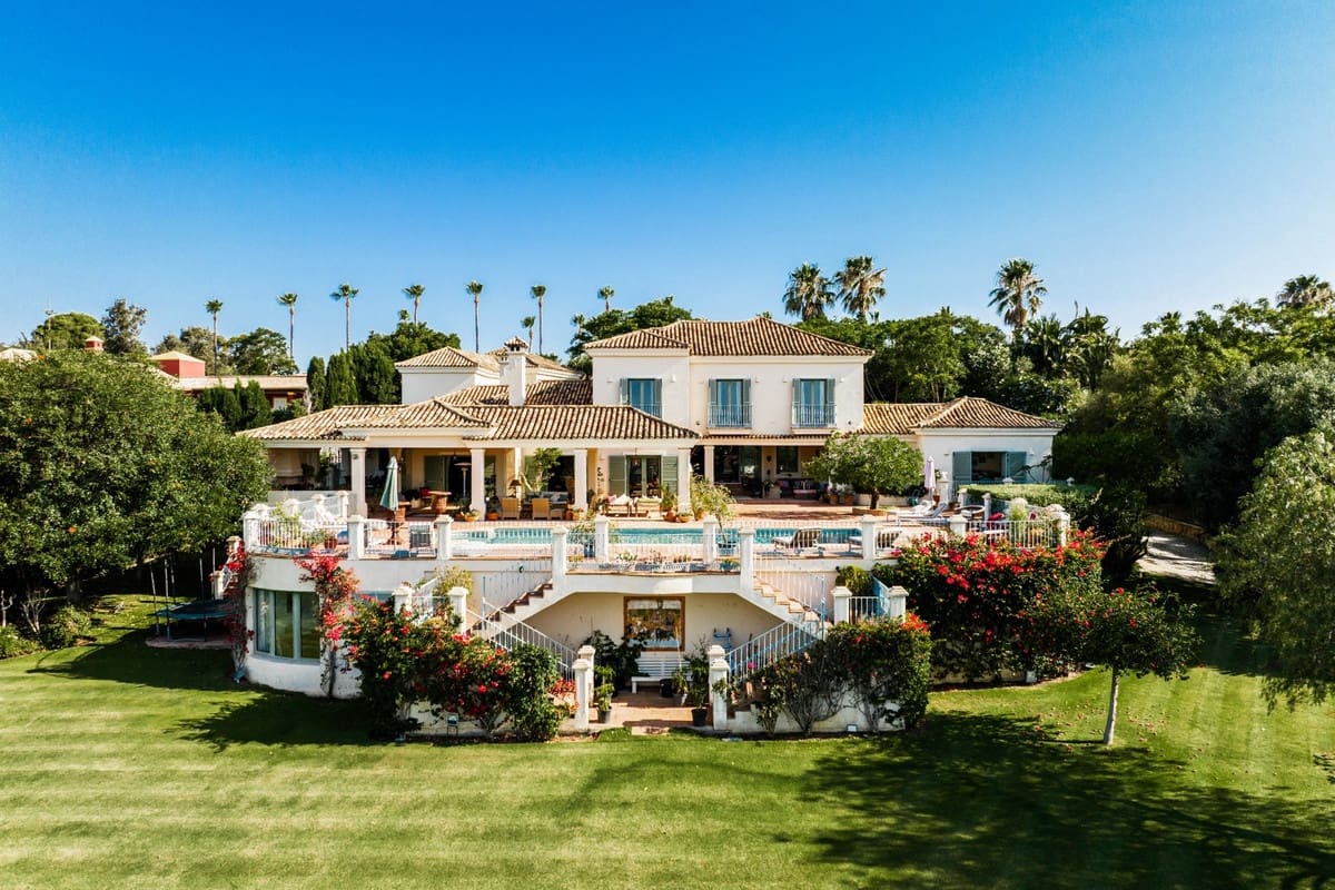 9 soverom Villa til salgs i Sotogrande med svømmebasseng - € 3 600 000 (Ref: 9344490)