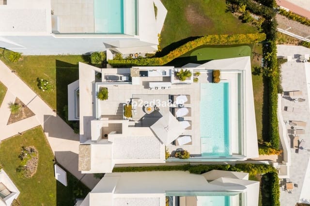 3 sypialnia Willa na sprzedaż w Las Brisas, Marbella z basenem garażem - 4 495 000 € (Ref: 9344493)