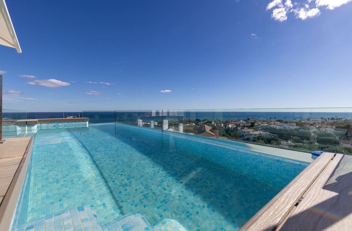 5 slaapkamer Studio te koop in Mijas Costa met zwembad - € 3.500.000 (Ref: 9344494)