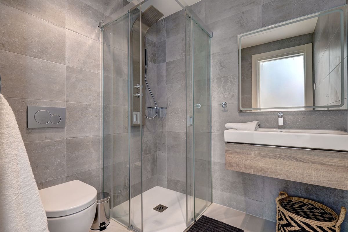 5 slaapkamer Studio te koop in Mijas Costa met zwembad - € 3.500.000 (Ref: 9344494)