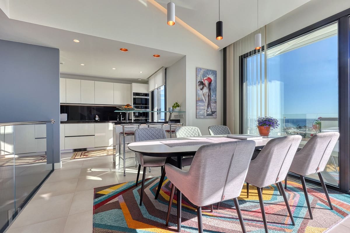 5 slaapkamer Studio te koop in Mijas Costa met zwembad - € 3.500.000 (Ref: 9344494)