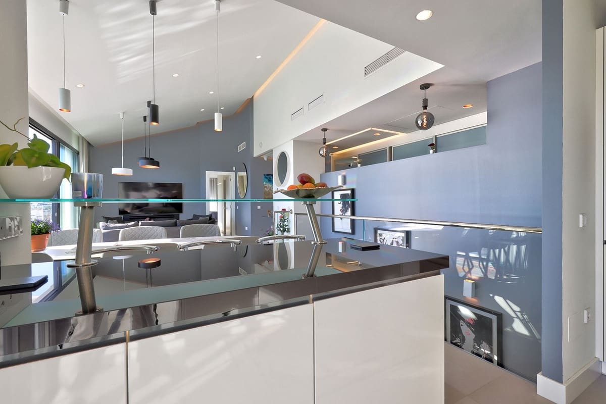 5 slaapkamer Studio te koop in Mijas Costa met zwembad - € 3.500.000 (Ref: 9344494)