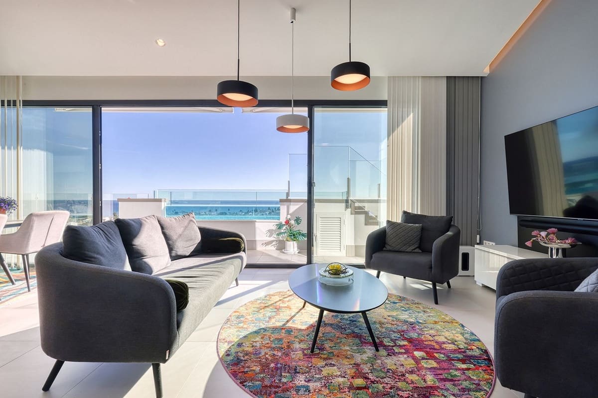 5 slaapkamer Studio te koop in Mijas Costa met zwembad - € 3.500.000 (Ref: 9344494)