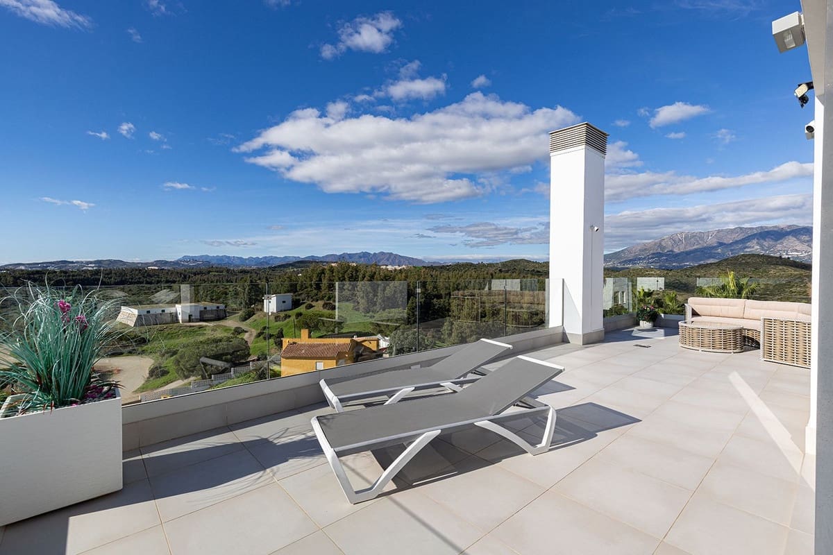 5 slaapkamer Studio te koop in Mijas Costa met zwembad - € 3.500.000 (Ref: 9344494)