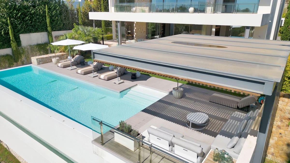 5 soverom Villa til salgs i Benahavis med svømmebasseng - € 4 250 000 (Ref: 9344497)