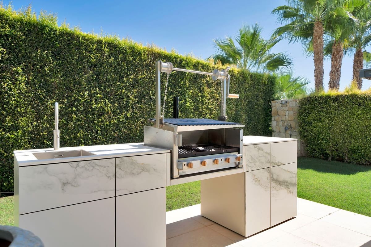 5 soverom Villa til salgs i Benahavis med svømmebasseng - € 4 250 000 (Ref: 9344497)