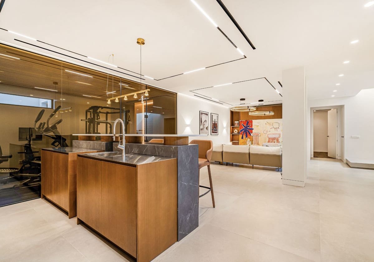 5 sypialnia Willa na sprzedaż w Golden Mile z basenem - 4 750 000 € (Ref: 9344498)