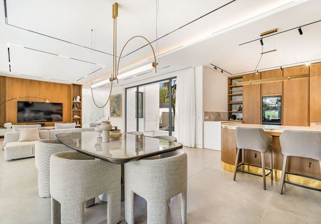 5 soveværelse Villa til salg i La Carolina - Guadalpín, Marbella med swimmingpool - € 4.750.000 (Ref: 9344498)