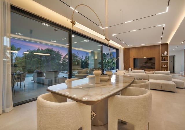 5 soveværelse Villa til salg i La Carolina - Guadalpín, Marbella med swimmingpool - € 4.750.000 (Ref: 9344498)