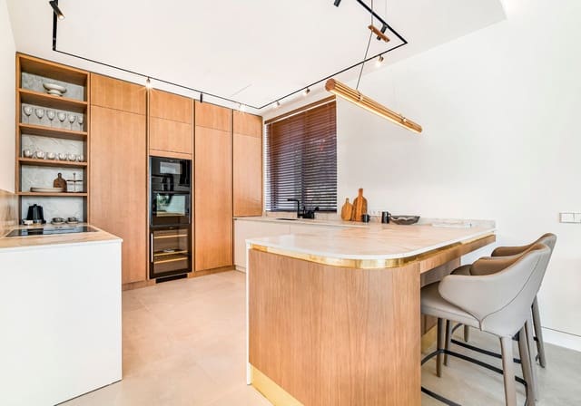 5 soveværelse Villa til salg i La Carolina - Guadalpín, Marbella med swimmingpool - € 4.750.000 (Ref: 9344498)