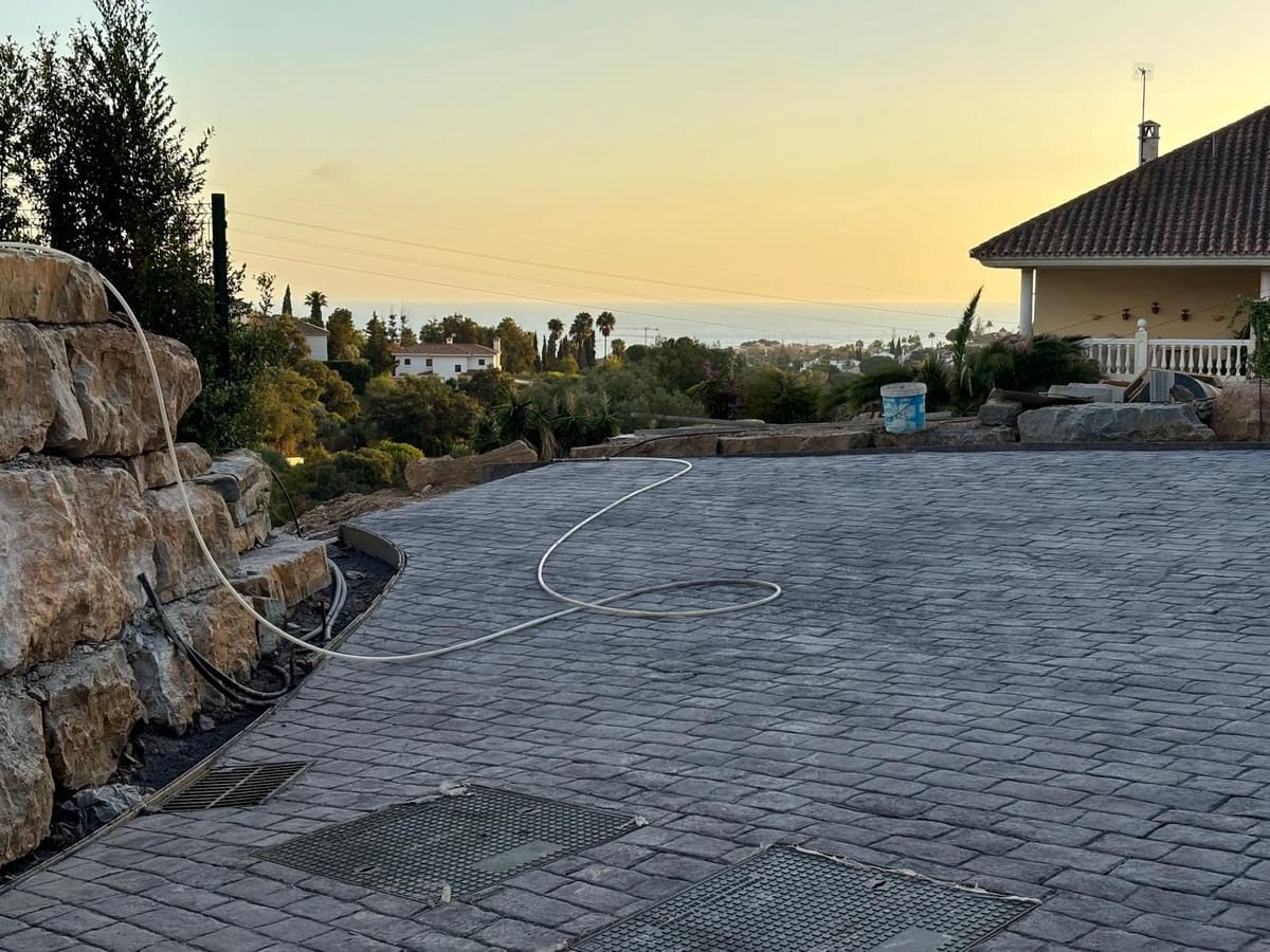 4 soverom Villa til salgs i Elviria med svømmebasseng garasje - € 3 450 000 (Ref: 9344499)