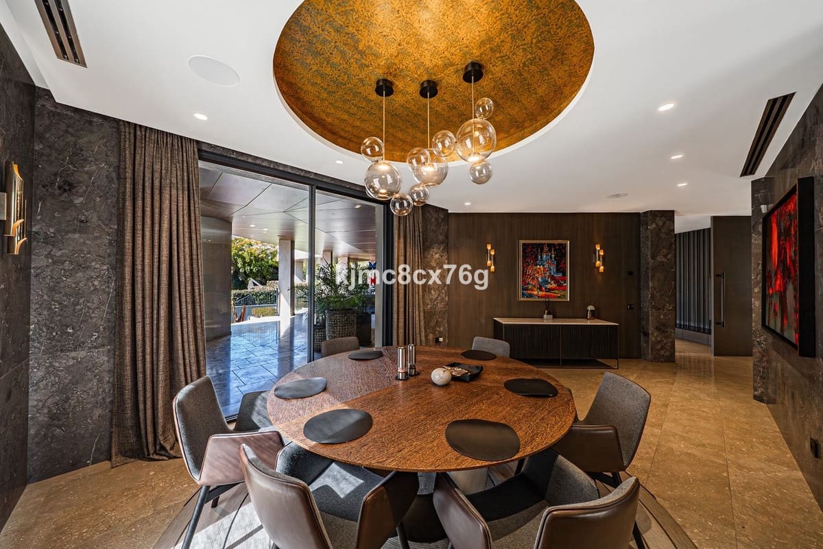 10 sypialnia Willa na sprzedaż w Guadalmina - 12 900 000 € (Ref: 9344500)