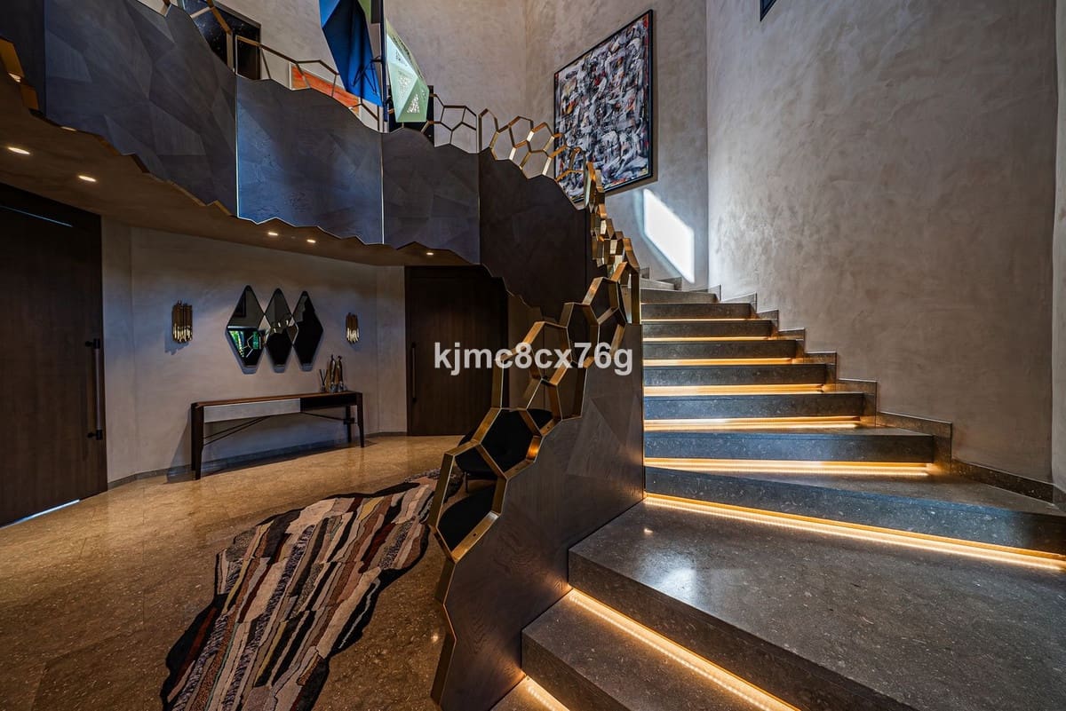 10 sypialnia Willa na sprzedaż w Guadalmina - 12 900 000 € (Ref: 9344500)