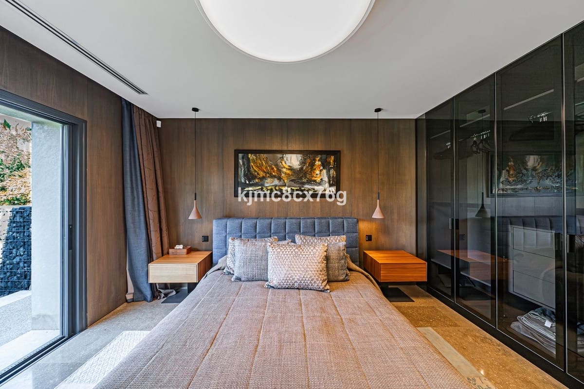 10 sypialnia Willa na sprzedaż w Guadalmina - 12 900 000 € (Ref: 9344500)