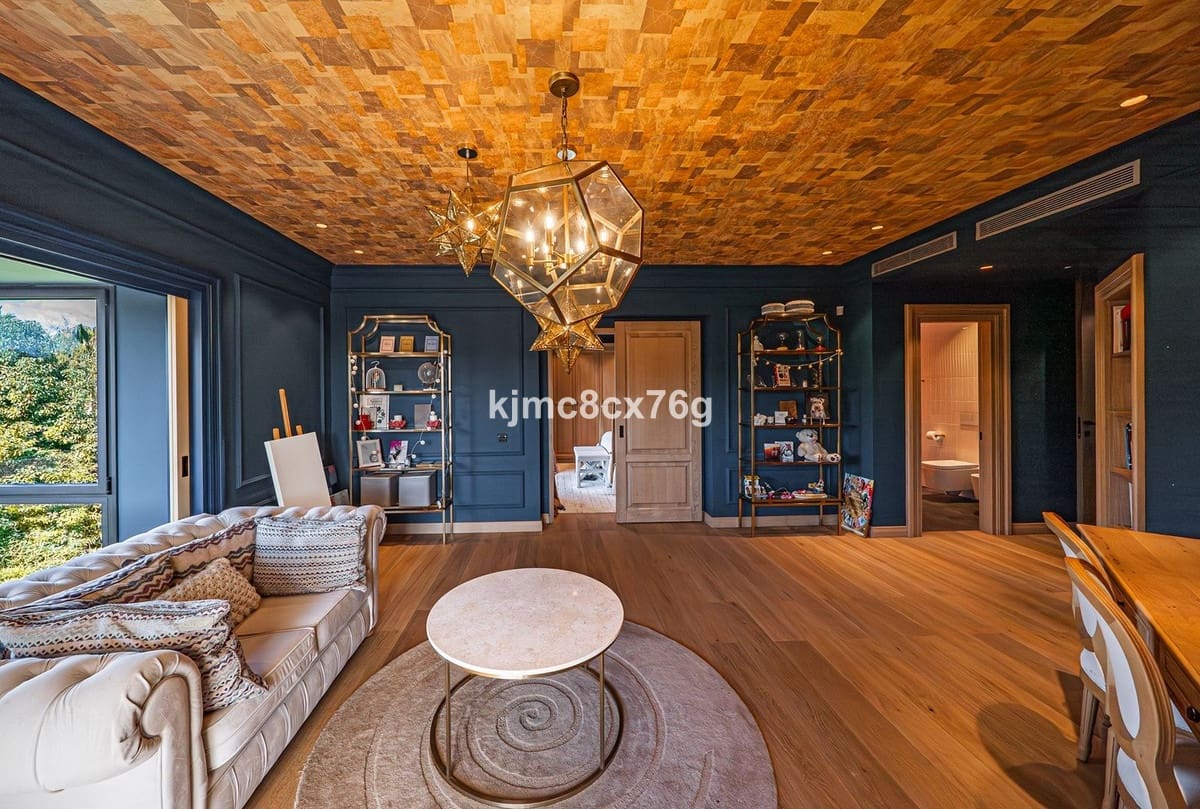 10 sypialnia Willa na sprzedaż w Guadalmina - 12 900 000 € (Ref: 9344500)