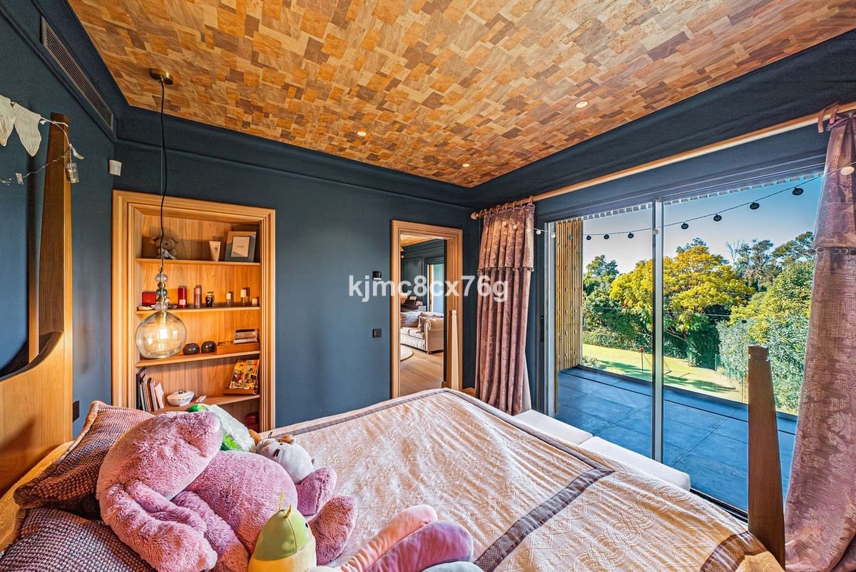 10 sypialnia Willa na sprzedaż w Guadalmina - 12 900 000 € (Ref: 9344500)