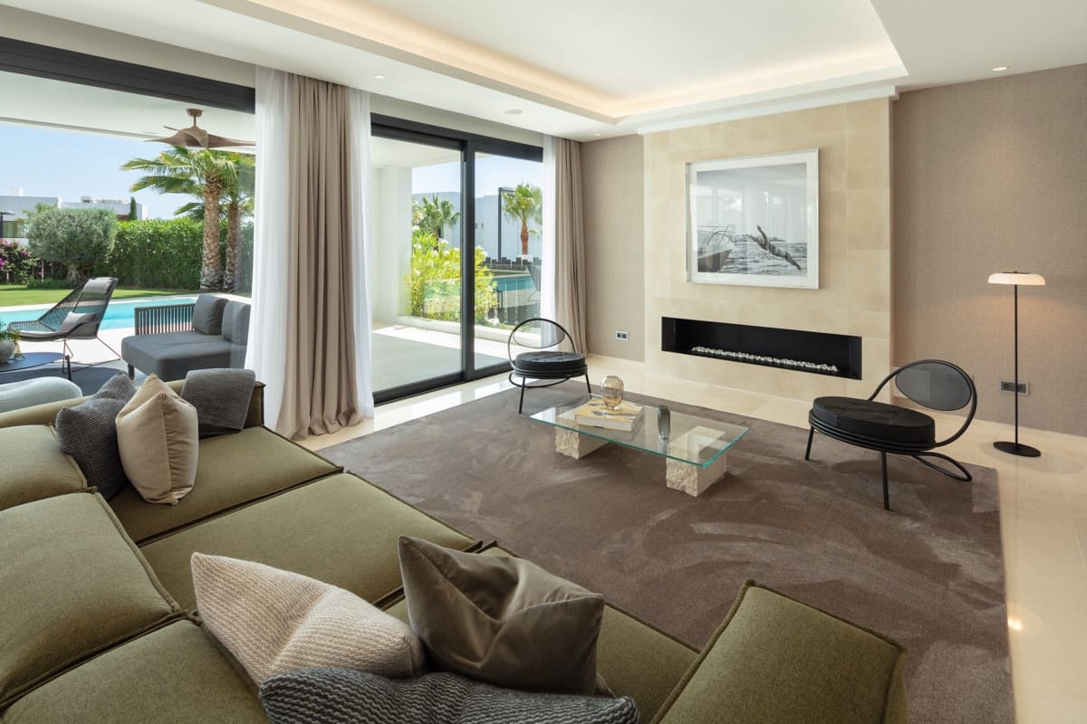 5 sypialnia Willa na sprzedaż w Nueva Andalucia z basenem - 3 550 000 € (Ref: 9344501)