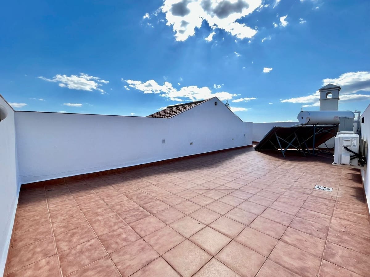 6 soveværelse Villa til salg i El Rosario med swimmingpool - € 3.550.000 (Ref: 9344502)