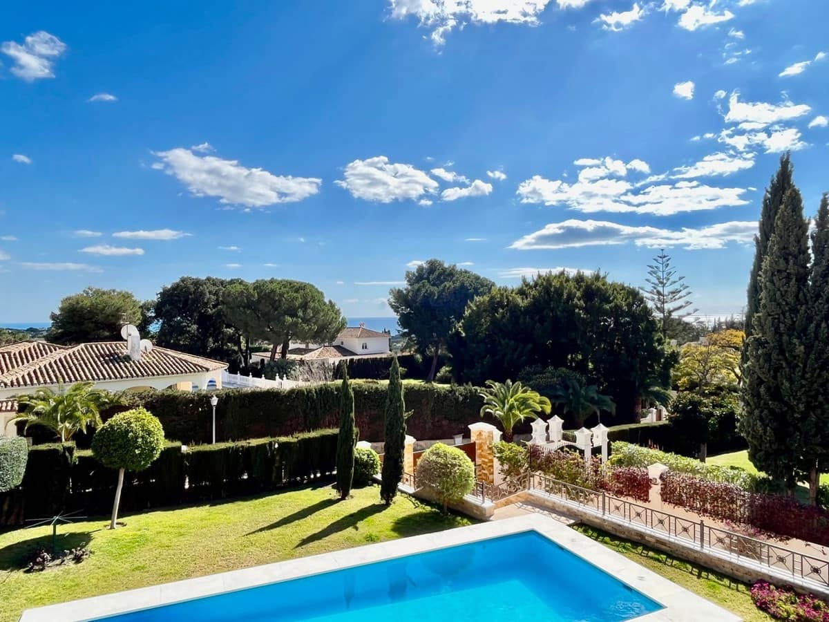 6 soveværelse Villa til salg i El Rosario med swimmingpool - € 3.550.000 (Ref: 9344502)