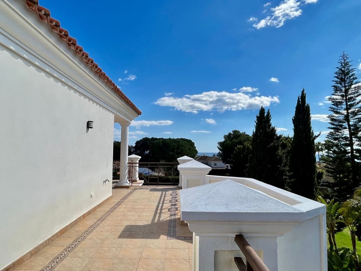 6 soveværelse Villa til salg i El Rosario med swimmingpool - € 3.550.000 (Ref: 9344502)