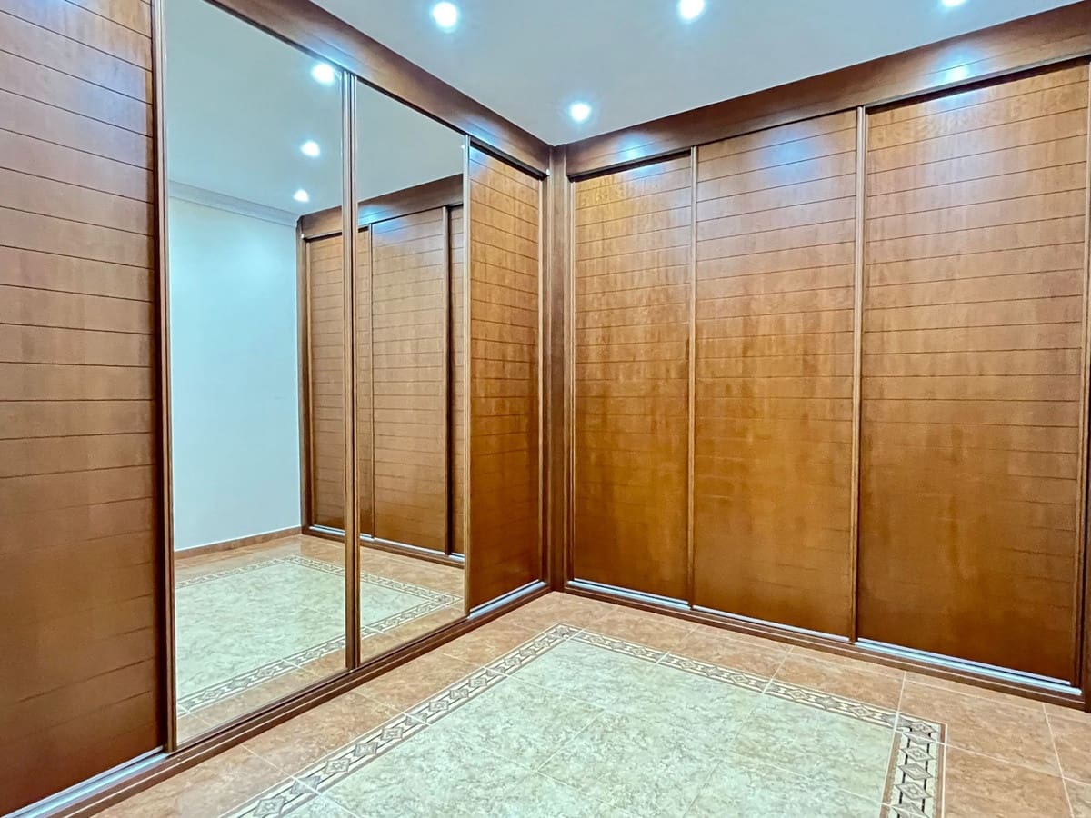 6 soveværelse Villa til salg i El Rosario med swimmingpool - € 3.550.000 (Ref: 9344502)