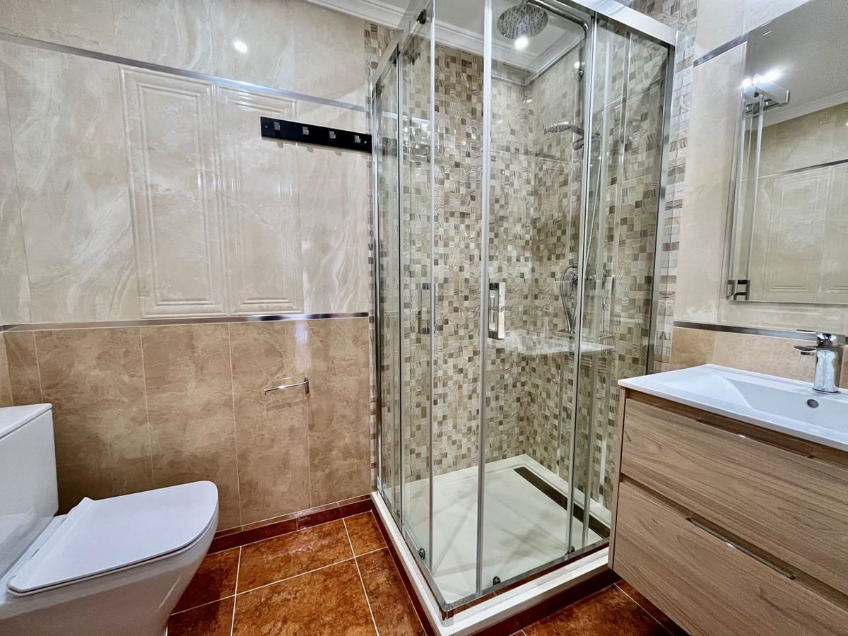 6 soveværelse Villa til salg i El Rosario med swimmingpool - € 3.550.000 (Ref: 9344502)