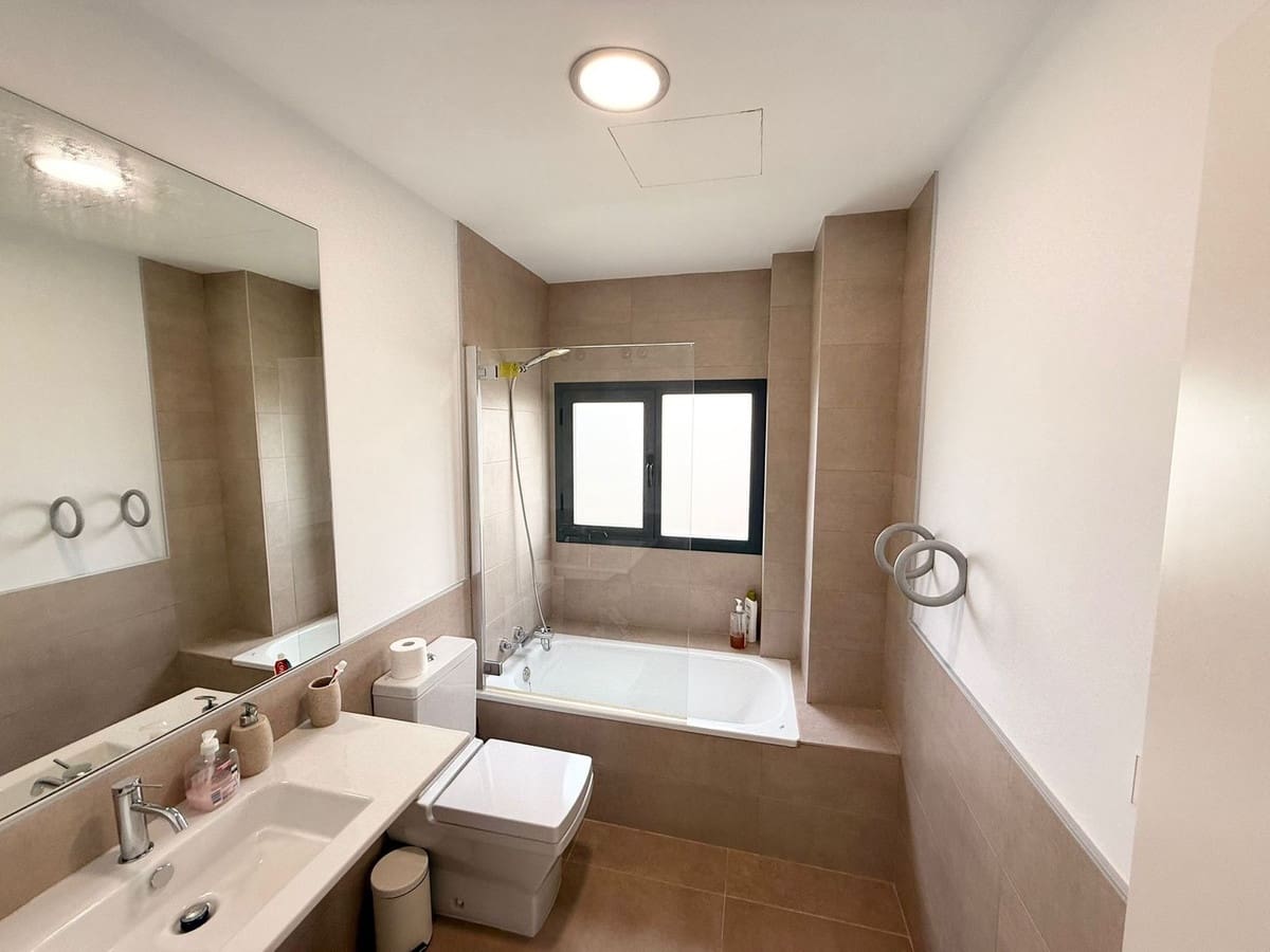 4 sypialnia Willa na sprzedaż w Manilva z basenem - 1 075 000 € (Ref: 9344504)