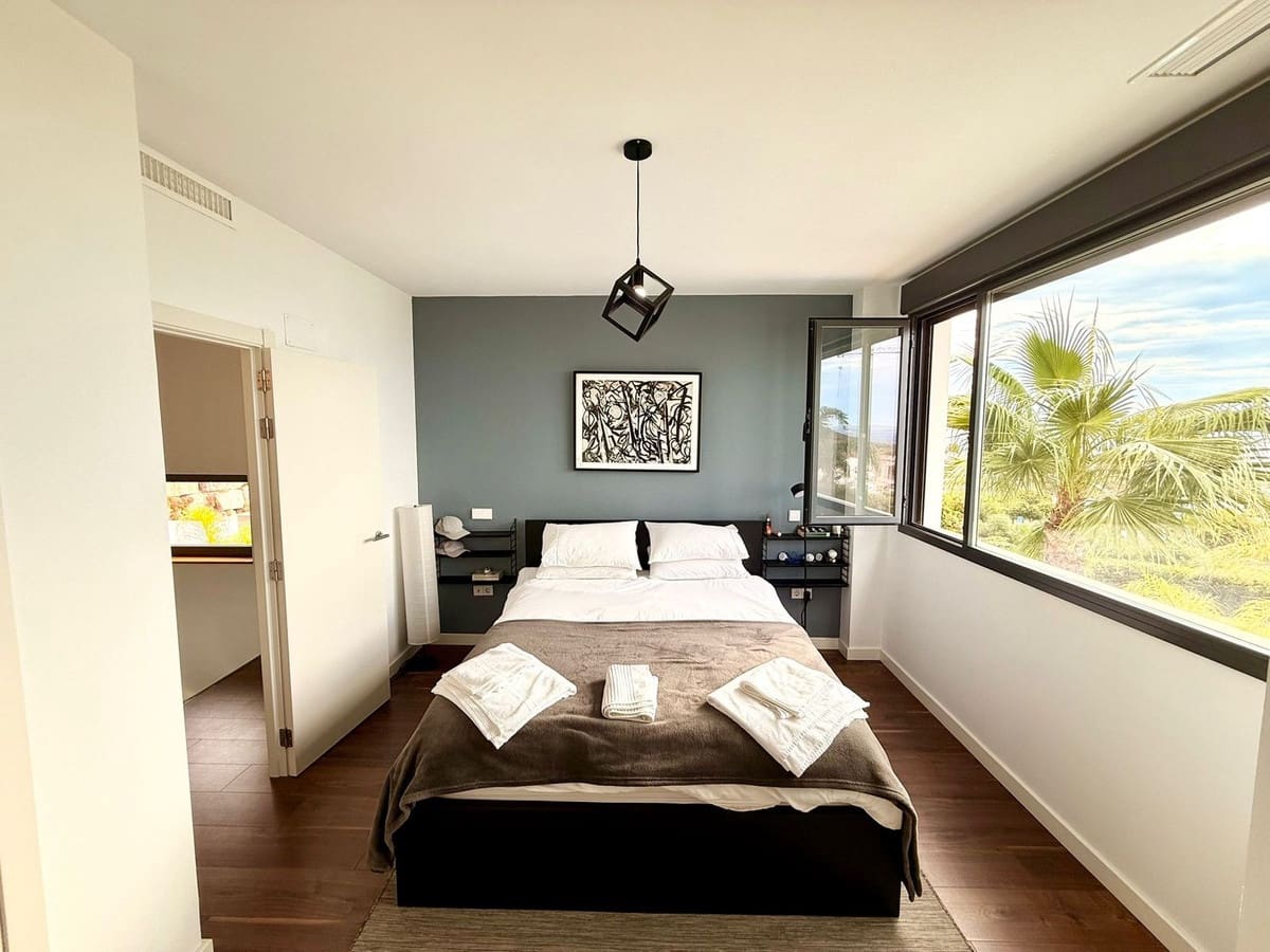 4 sypialnia Willa na sprzedaż w Manilva z basenem - 1 075 000 € (Ref: 9344504)