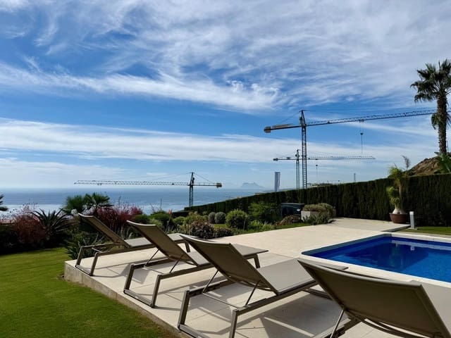 4 soveværelse Villa til salg i Manilva Pueblo, Manilva med swimmingpool - € 1.075.000 (Ref: 9344504)