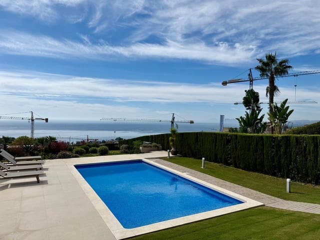 4 soveværelse Villa til salg i Manilva Pueblo, Manilva med swimmingpool - € 1.075.000 (Ref: 9344504)