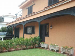 4 sovrum Villa till salu i Puerto de la Cruz med garage - 910 000 € (Ref: 2205319)