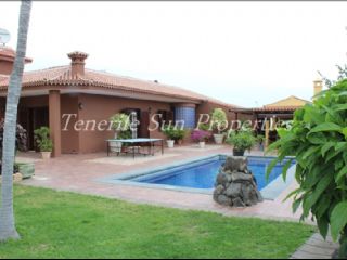 5 soveværelse Villa til salg i Puerto de la Cruz med swimmingpool - € 1.100.000 (Ref: 2602541)