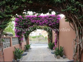 5 soverom Villa til salgs i Puerto de la Cruz med svømmebasseng - € 1 100 000 (Ref: 2602541)