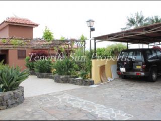 5 soverom Villa til salgs i Puerto de la Cruz med svømmebasseng - € 1 100 000 (Ref: 2602541)