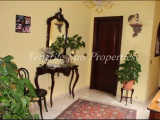 5 soverom Villa til salgs i Puerto de la Cruz med svømmebasseng - € 1 100 000 (Ref: 2602541)