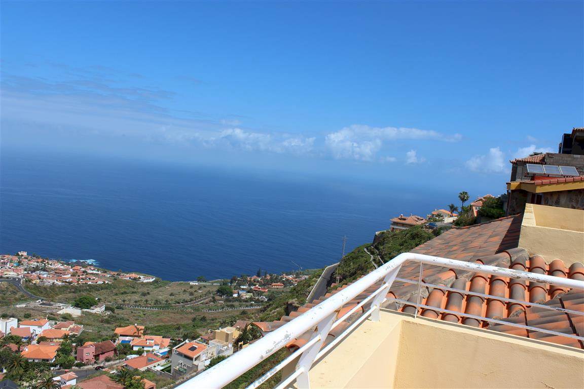 6 soverom Villa til salgs i El Sauzal med garasje - € 1 095 000 (Ref: 2621773)