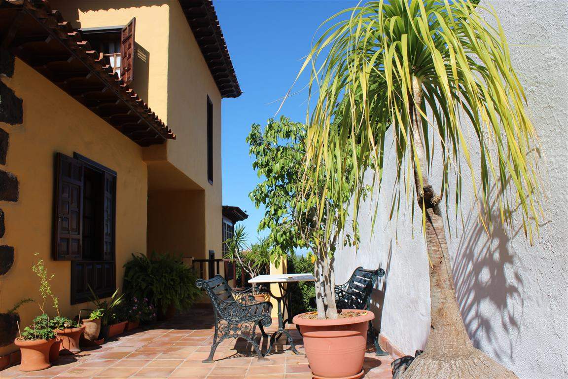 4 sypialnia Willa na sprzedaż w La Orotava z garażem - 980 000 € (Ref: 2764605)