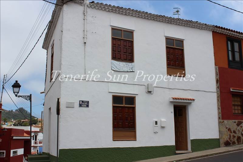 4 sypialnia Finka/Dom wiejski na sprzedaż w Tacoronte z garażem - 350 000 € (Ref: 2775817)