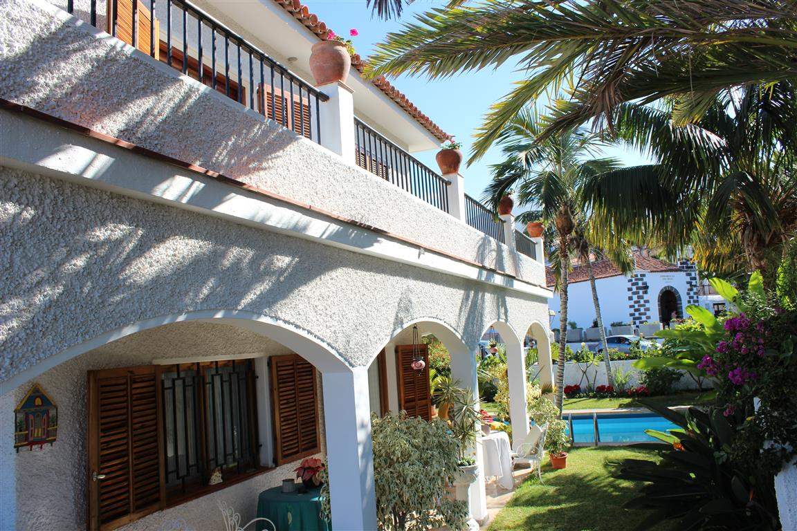 5 soveværelse Villa til salg i Puerto de la Cruz med swimmingpool garage - € 2.500.000 (Ref: 2811366)