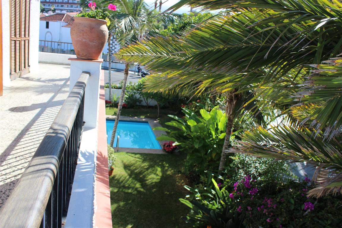 5 soveværelse Villa til salg i Puerto de la Cruz med swimmingpool garage - € 2.500.000 (Ref: 2811366)