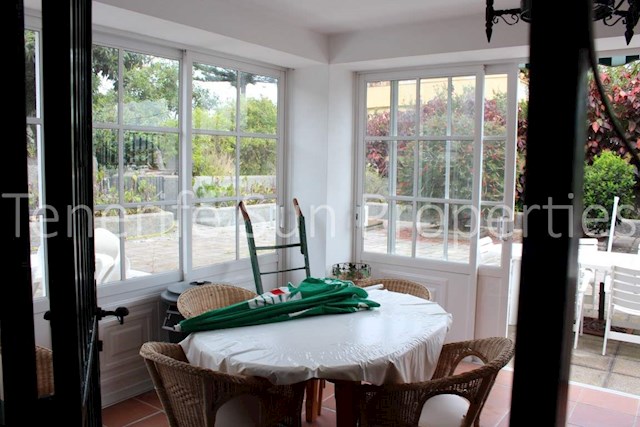 5 soveværelse Villa til salg i Puerto de la Cruz med swimmingpool garage - € 850.000 (Ref: 3025813)