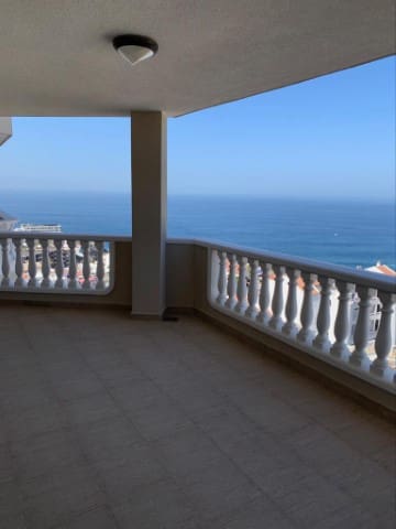 3 slaapkamer Appartement te koop in Los Gigantes met zwembad garage - € 545.000 (Ref: 5041004)