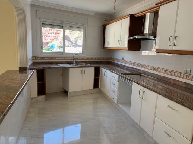 2 soveværelse Penthouse til salg i Los Gigantes med swimmingpool garage - € 655.463 (Ref: 5307920)