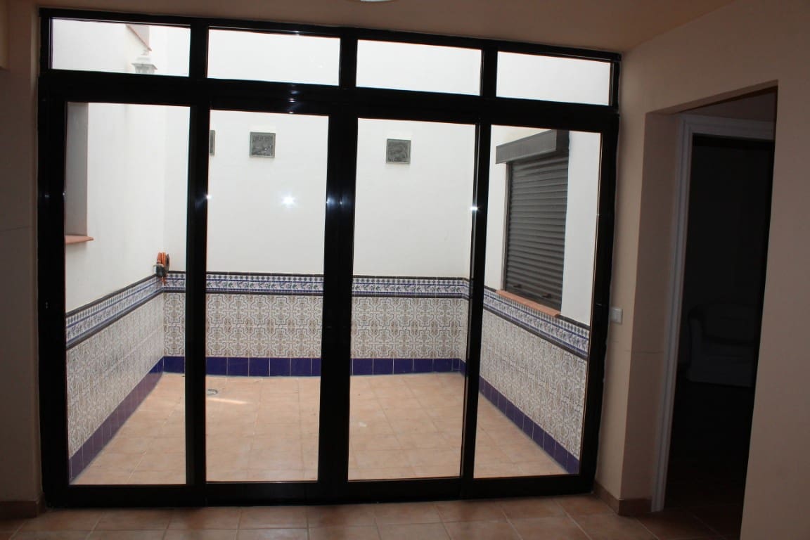 Erhverv til salg i Santa Cruz de Tenerife med garage - € 200.000 (Ref: 6105903)