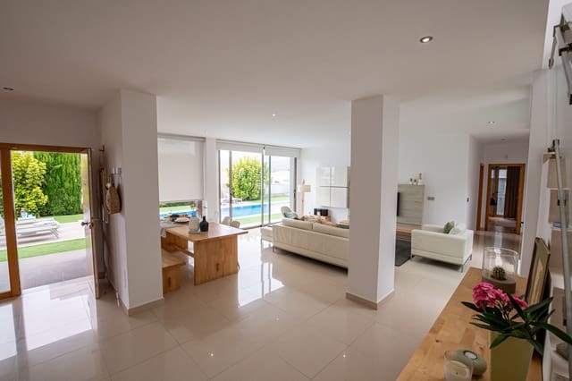 3 soveværelse Villa til salg i Santa Ursula med swimmingpool garage - € 1.150.000 (Ref: 7086651)