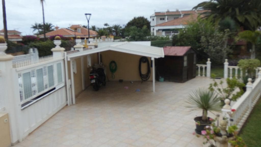 3 soveværelse Villa til salg i Puerto de la Cruz med swimmingpool - € 960.000 (Ref: 7090411)