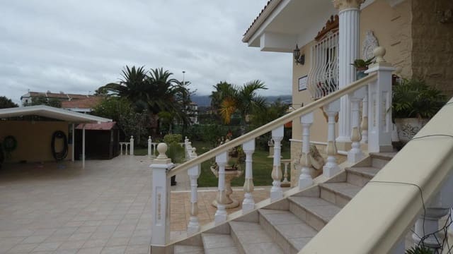 3 quarto Moradia para venda em Puerto de la Cruz com piscina - 960 000 € (Ref: 7090411)